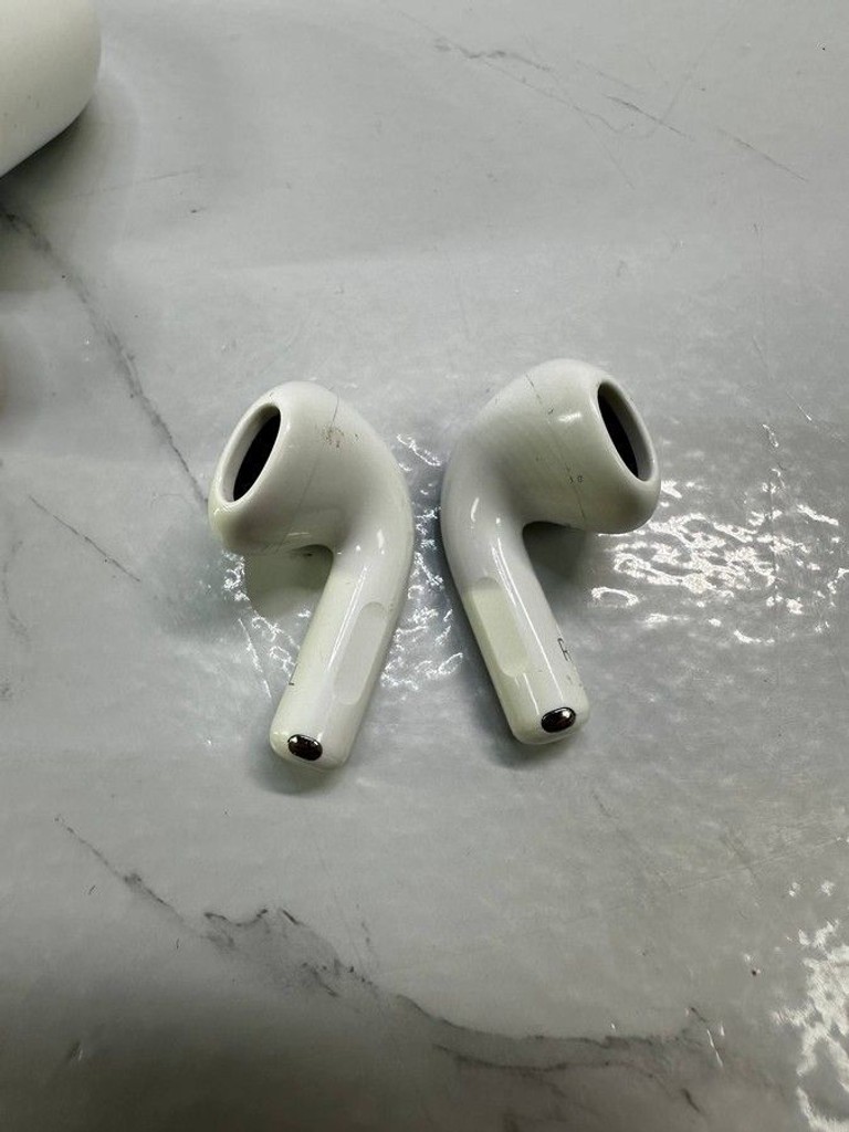 Распродажа Apple airpods 4, продавец Техноскарб