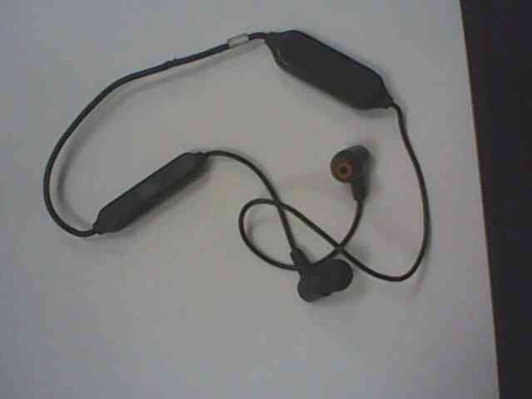 Купити Jbl Live 25 BT Black (JBLLIVE25BTBLK) Б/У