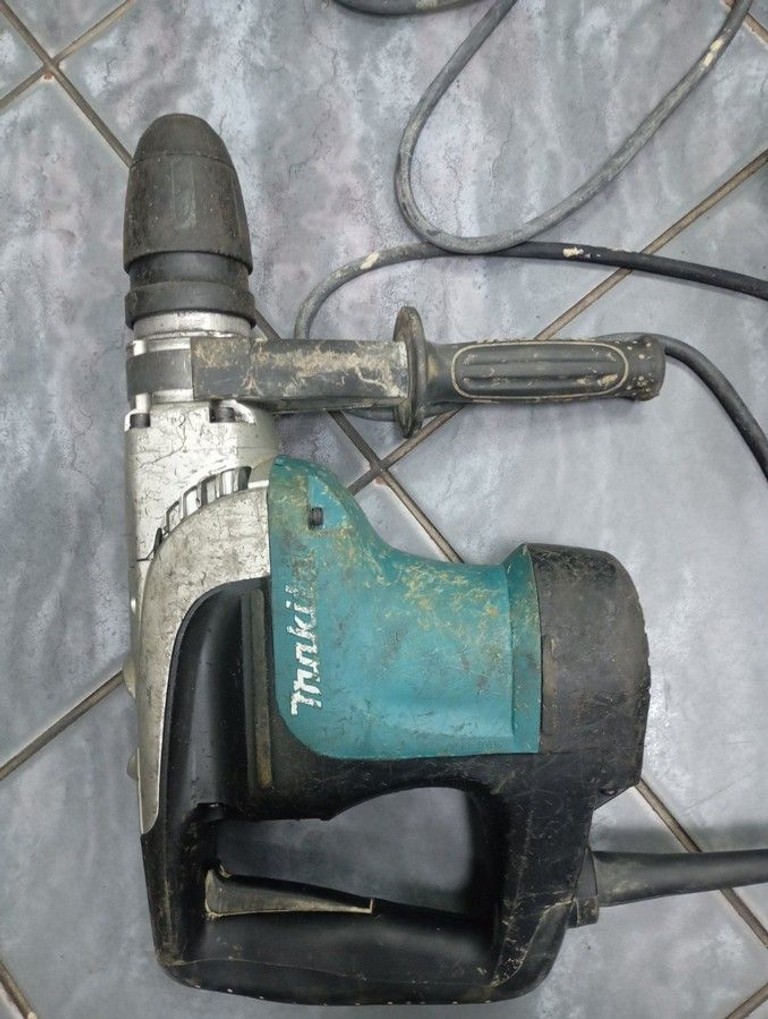 Купить Makita HR4002 Б/У