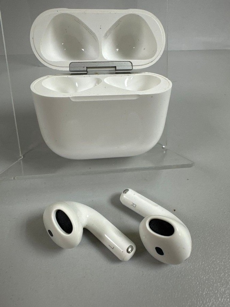 Распродажа Apple airpods 4, продавец Техноскарб