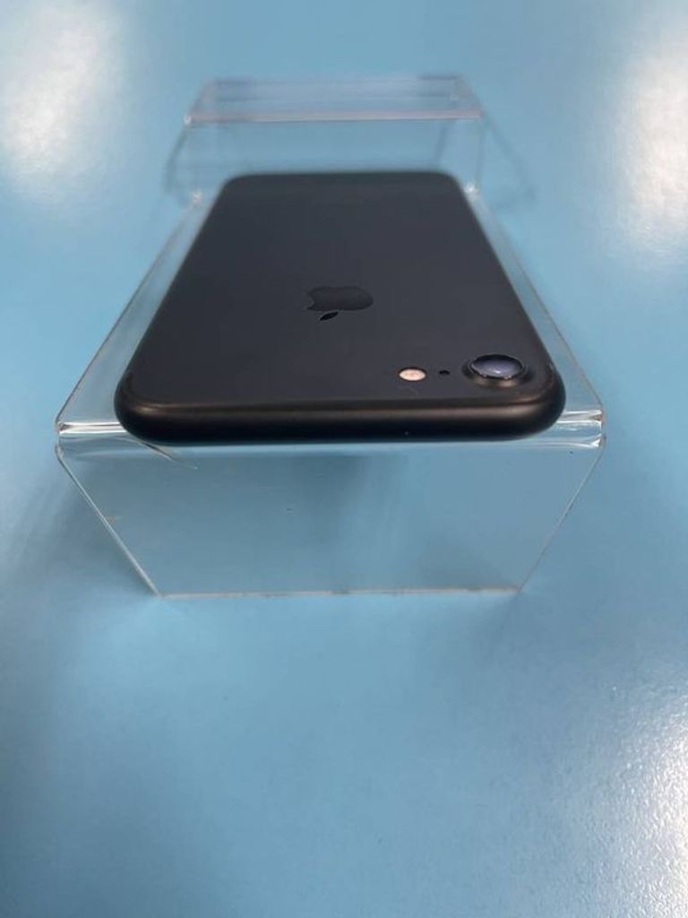 Дешево Apple iphone 7 32gb з ломбарду