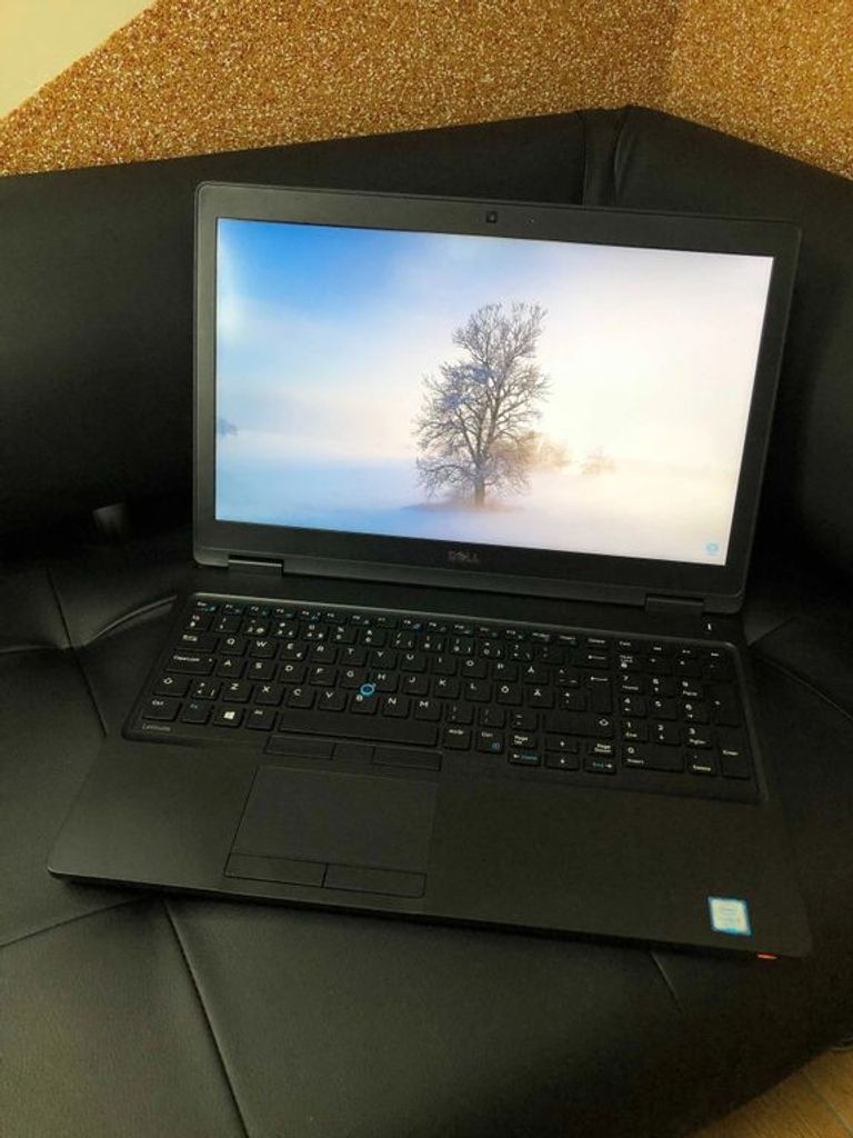 Dell Latitude 5580/15.5"FHD/i5-7440HQ/16GB/256GB