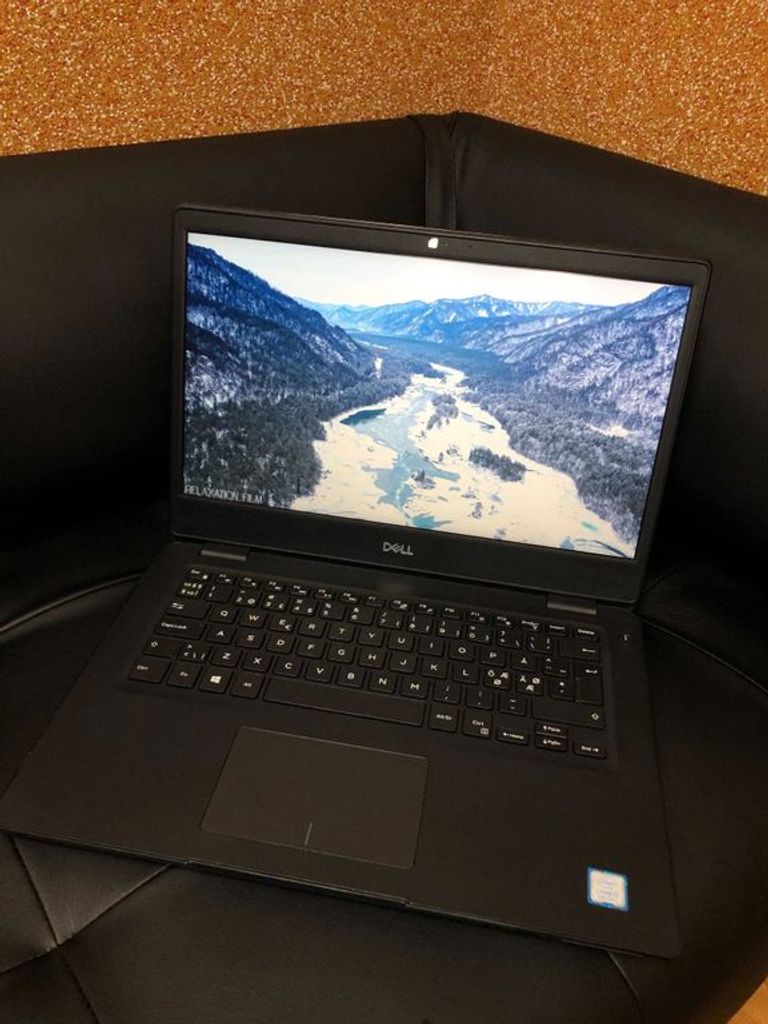 Дешево Dell Latitude 3400/14.0"HD/i3-8/16GB/256GB/Гарантія з ломбарду