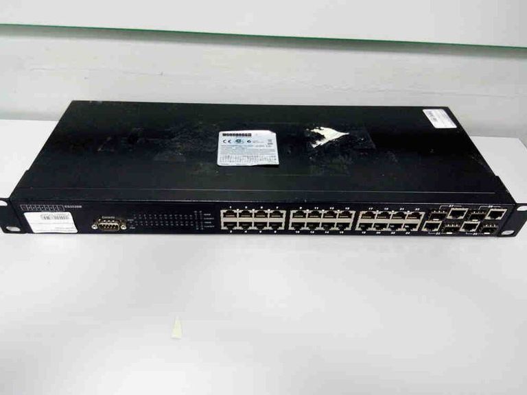 Купити Edge-core Fi і Bluetooth ES3528M Б/У