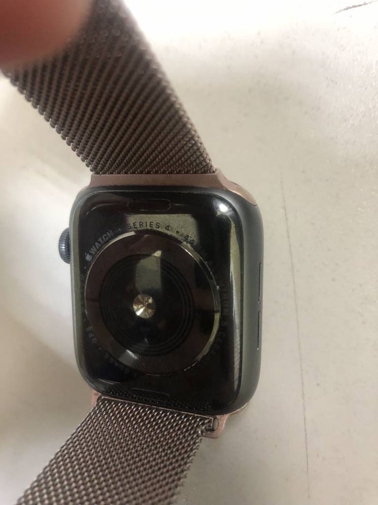 Apple watch series 4 44mm aluminum case