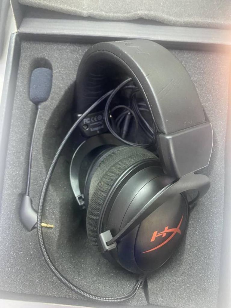 Hyperx cloud stinger core wireless gaming headset + 7.1