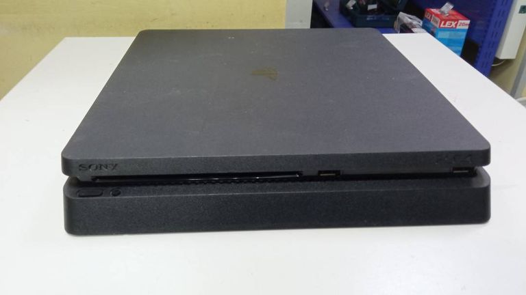 Sony playstation 4 1tb