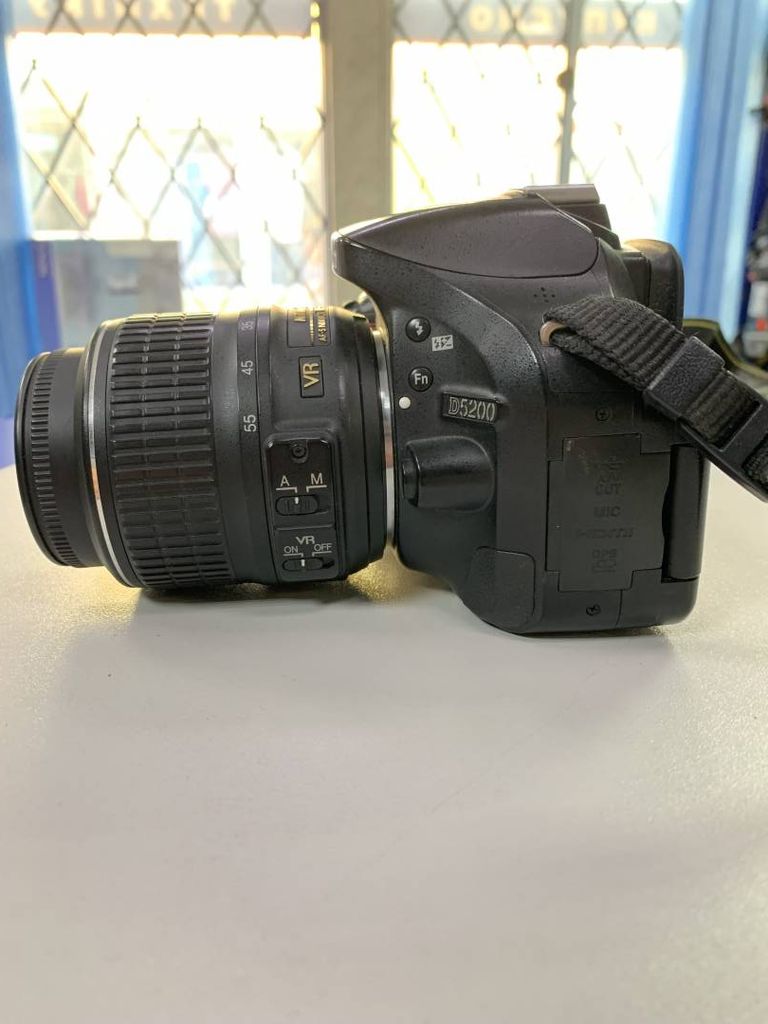 Nikon d5200 kit 18-55mm vr