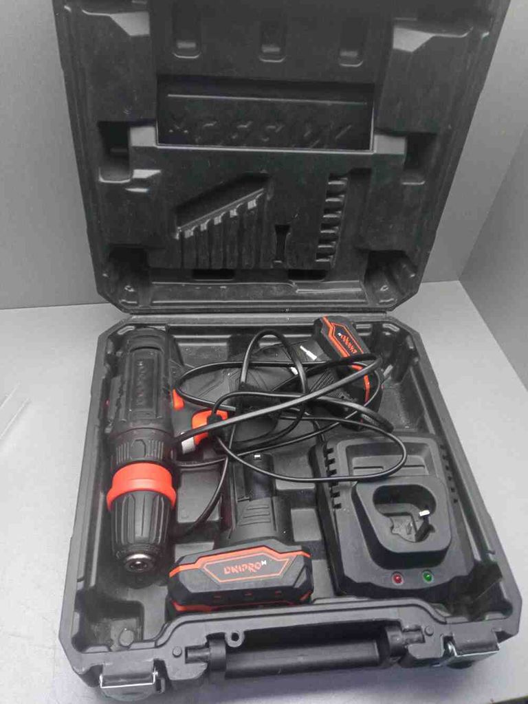 Купити Дніпро-М cd-12q 2акб li-ion 12v 2ah + зу Б/У