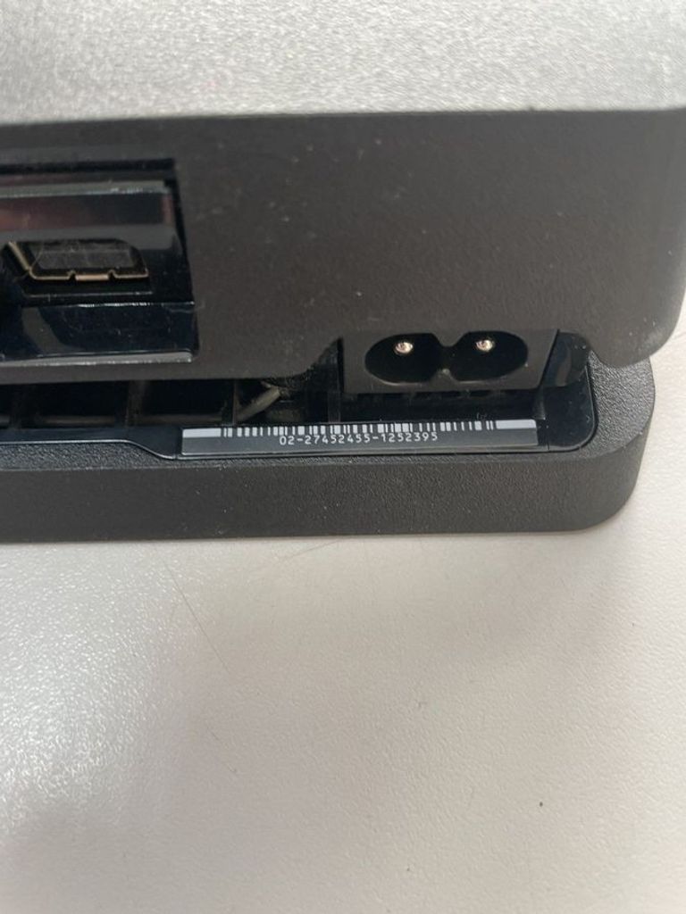 Дешиво  Sony PlayStation 4 Slim 1TB Black с ломбарда