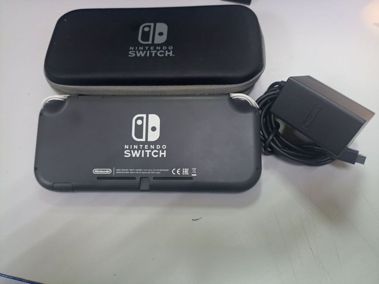 Дешево Nintendo switch lite з ломбарду