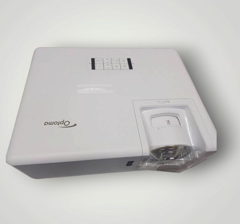 Дешево Optoma zh406st з ломбарду