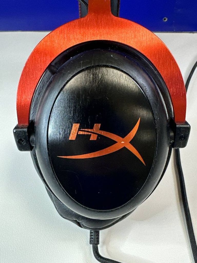 Дешиво Hyperx cloud ii с ломбарда