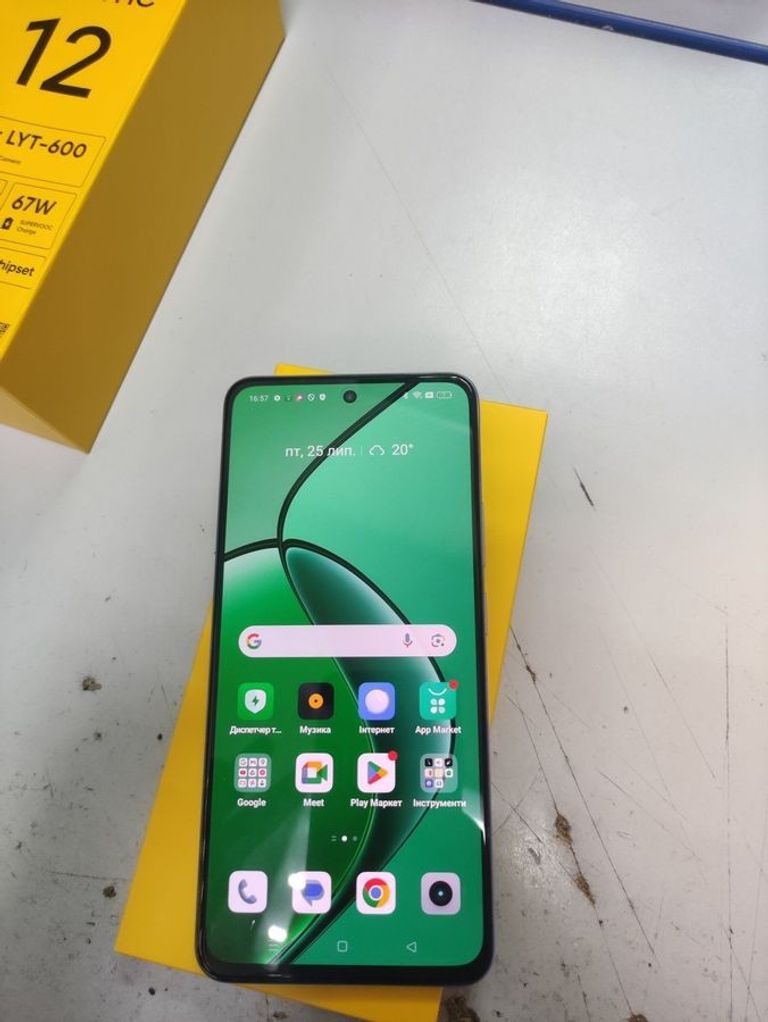 Купити Realme 12 4G 8/256GB Pioneer Green Б/У
