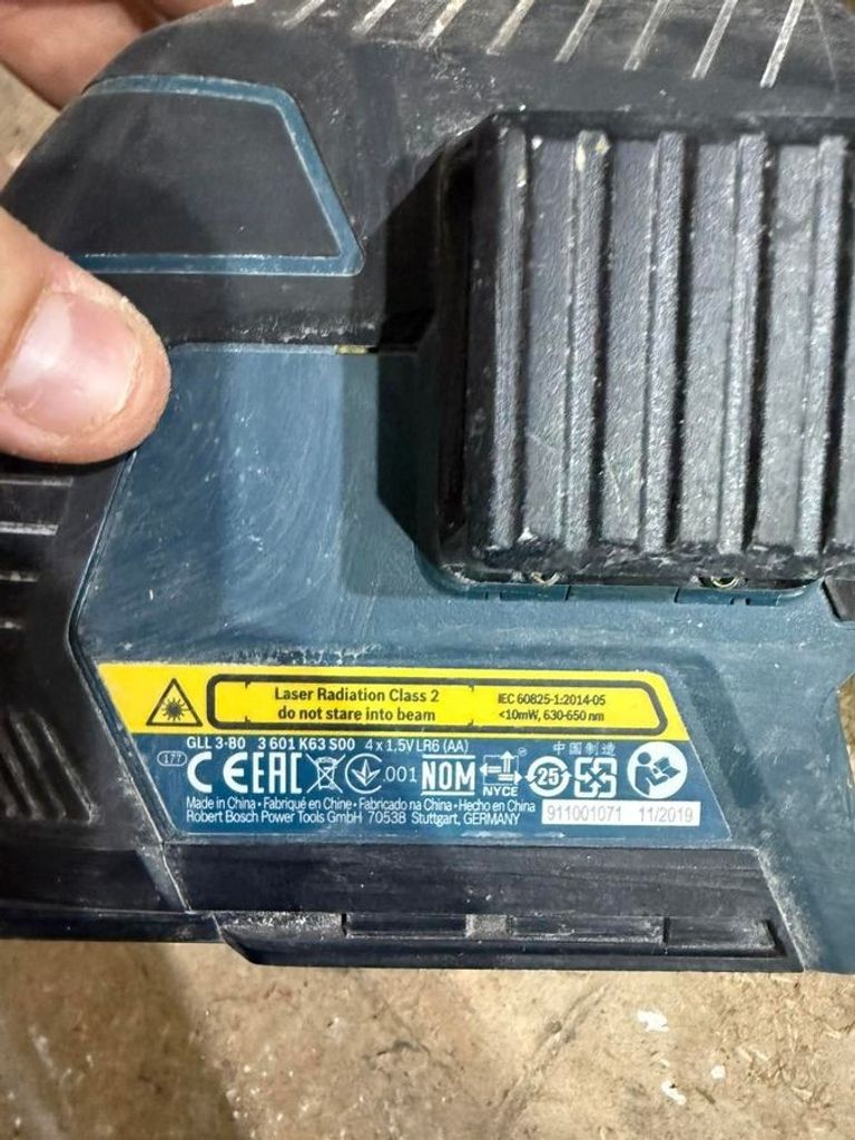 Купити Bosch GLL 3-80 Professional (0601063S00) Б/У