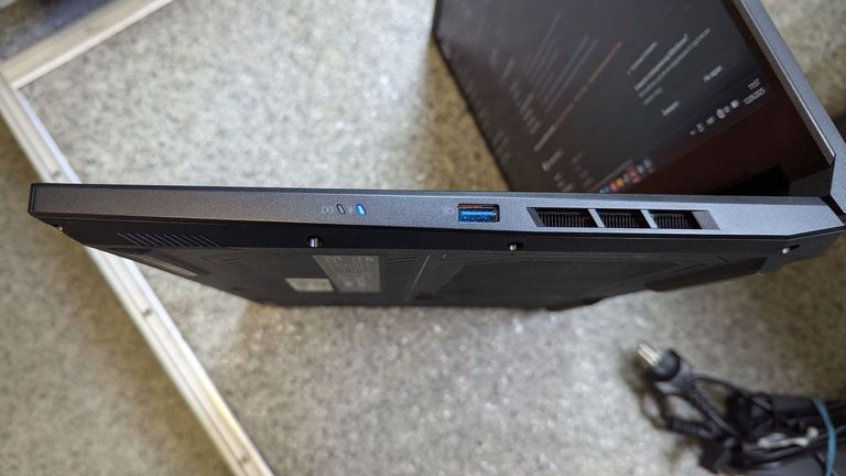 Acer 16/ryzen 5 8645hs ddr5/16gb ddr4/hdd *відсутній/ssd512gb+ssd 2tb/geforce rtx4050 6gb Код:01-200627940. Изображение 11