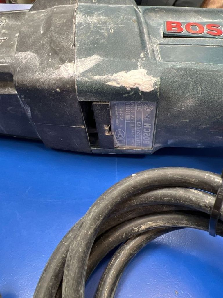 Дешево Bosch GBH 2-26 DRE (0615990L43) з ломбарду