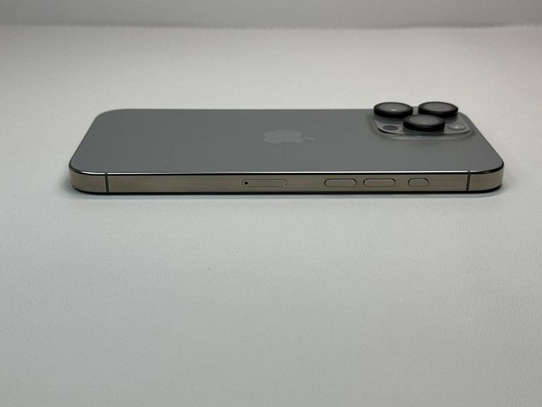 Apple iphone 16 pro max 256gb Код:01-200782626. Изображение 11