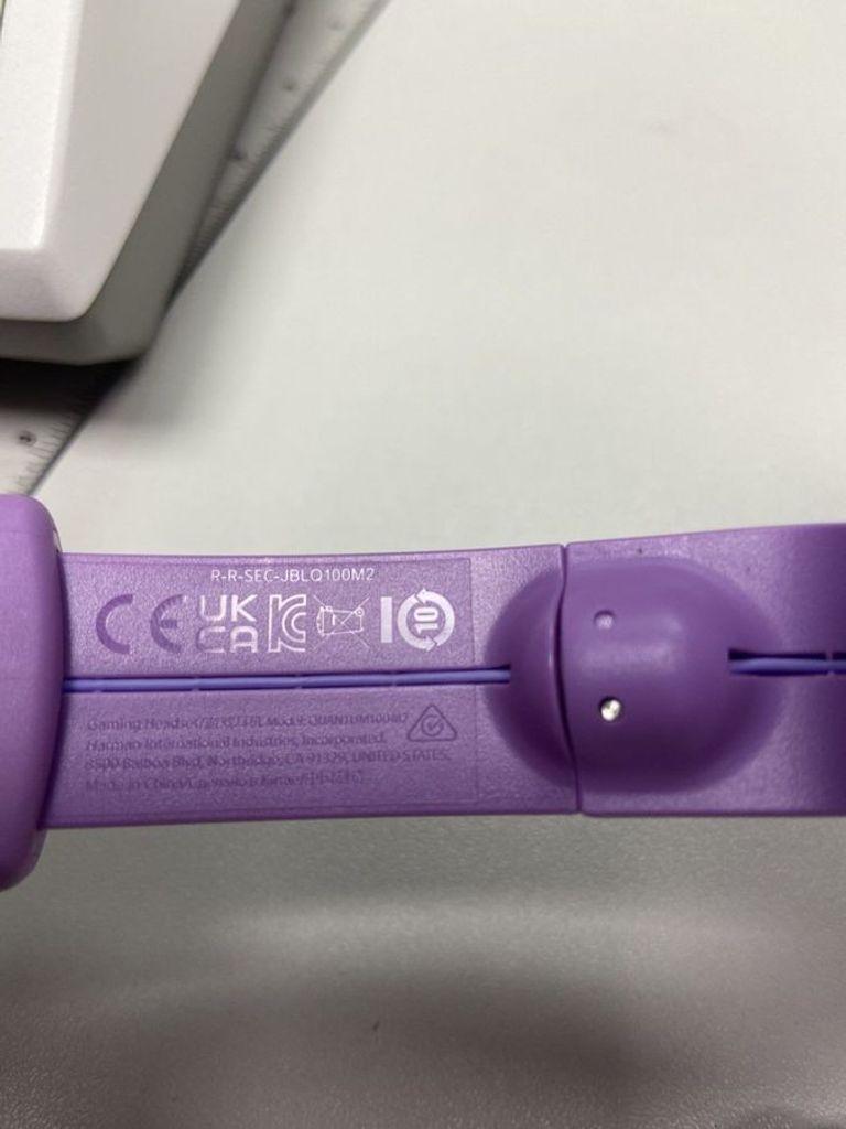 Дешево Jbl quantum 100m2 з ломбарду