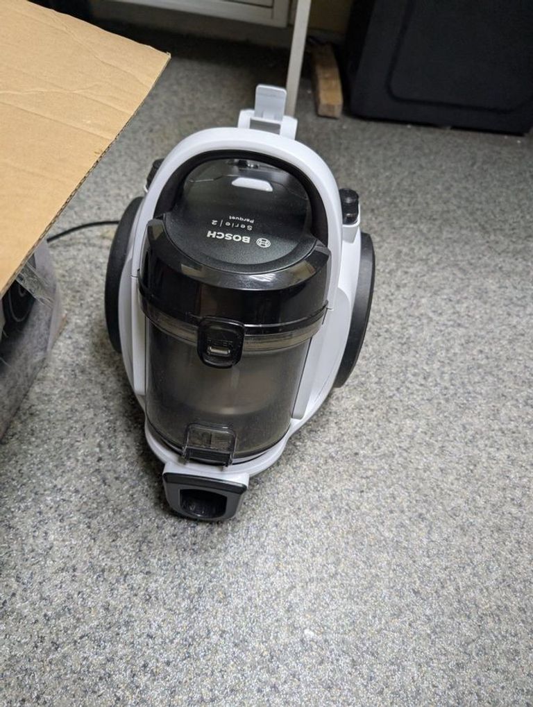 Купити Bosch bgs05a322 Б/У