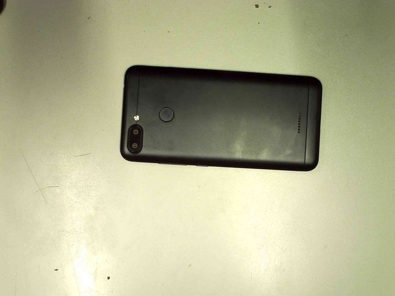 Дешево Xiaomi Redmi 6 3/32GB Black з ломбарду