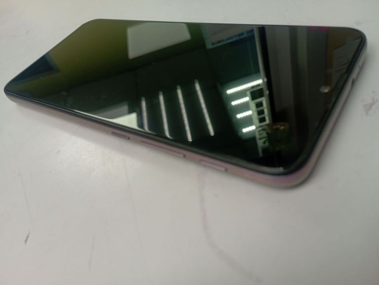 Дешиво Motorola xt2129-2 moto g30 4/128gb с ломбарда