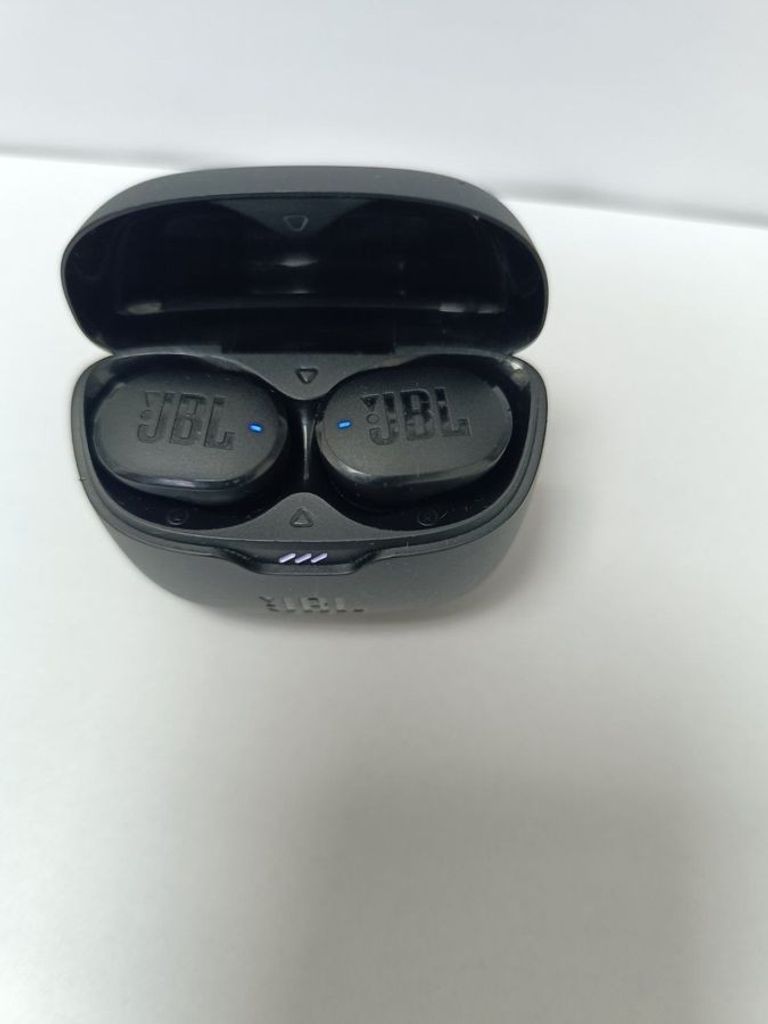 Дешево Jbl tune buds з ломбарду