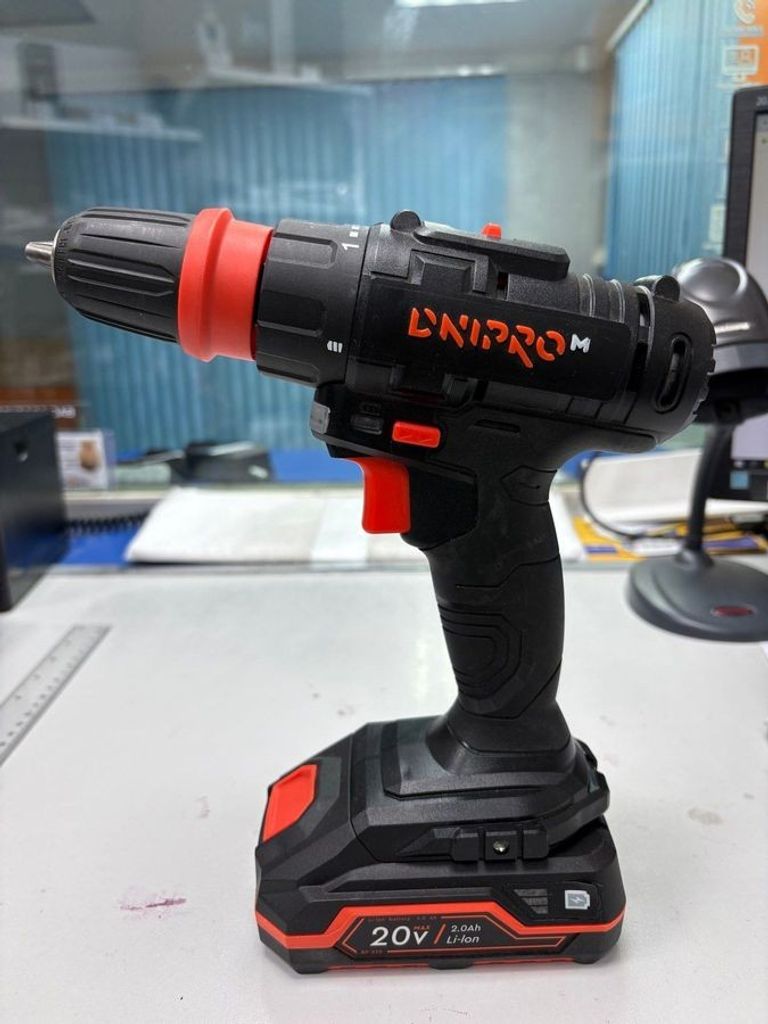 Объявление Dnipro-M cd-218q 1акб 2ah зп Б/У