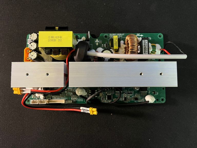 Купити Bluetti poweroak eb70 Б/У