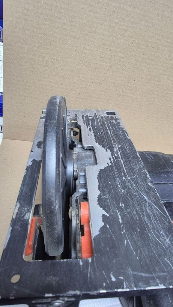 Дешево Dnipro-M cs-185lx з ломбарду