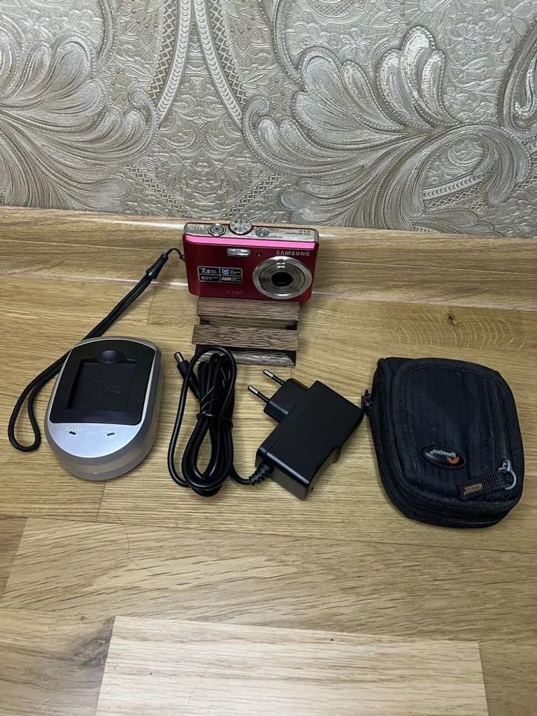 Купити Samsung L730 Red Б/У