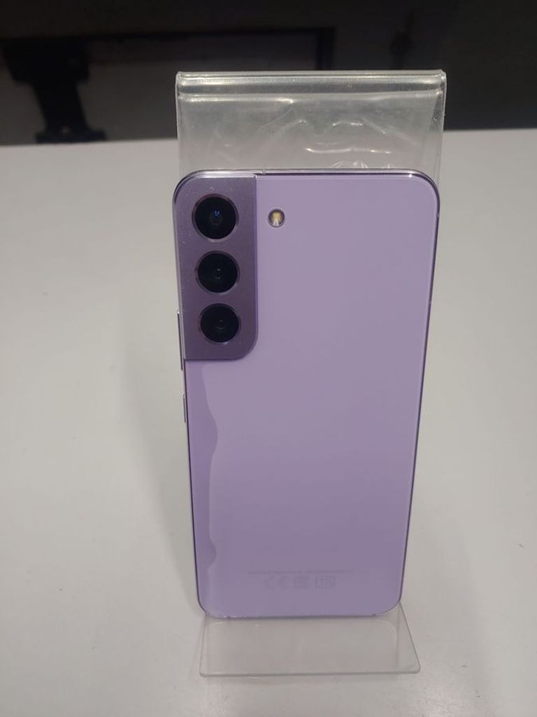 Оголошення Samsung s901b galaxy s22 8/128gb Б/У