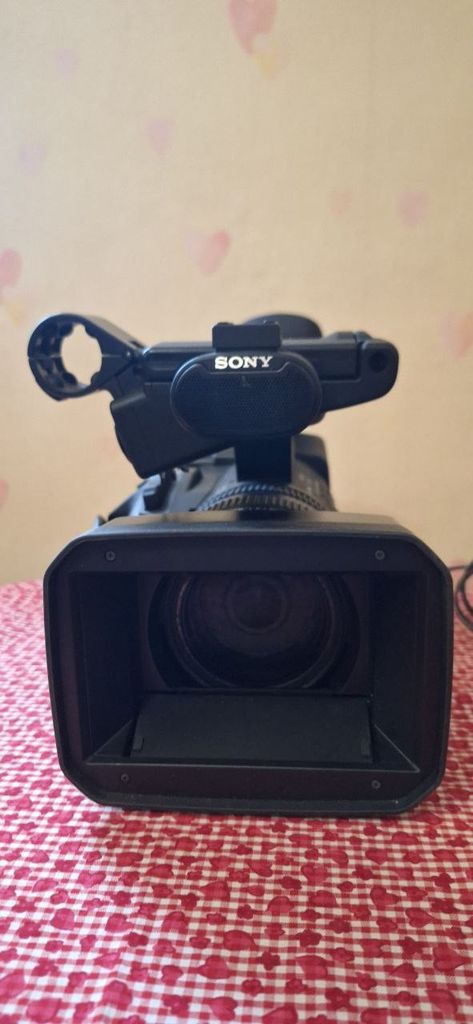 Дешево Sony HXR-NX5R NXCAM з ломбарду