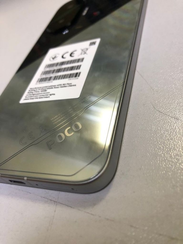 Дешево Poco F7 12/512GB Black з ломбарду