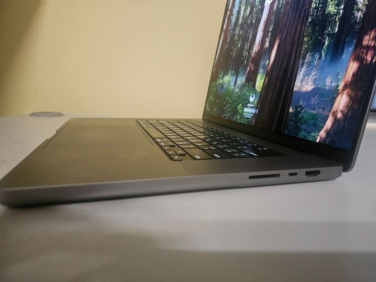 Apple macbook pro 16" 2023 Код:01-200781012. Изображение 7