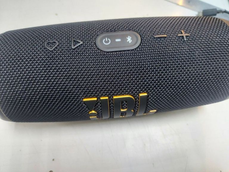 Дешево Jbl charge 5 wi-fi з ломбарду