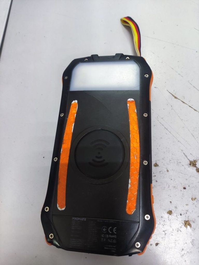 Купити Promate solartank 10000mah 10pdqi Б/У