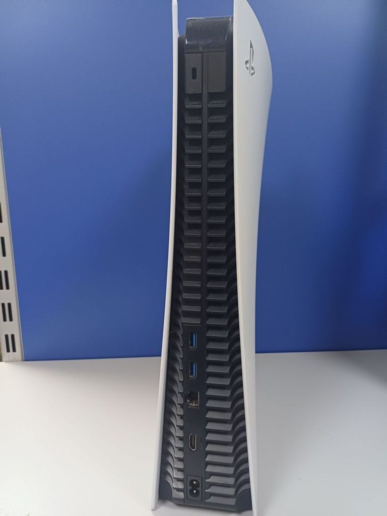 Sony PlayStation 5 825GB Код:01-200900265. Зображення 7