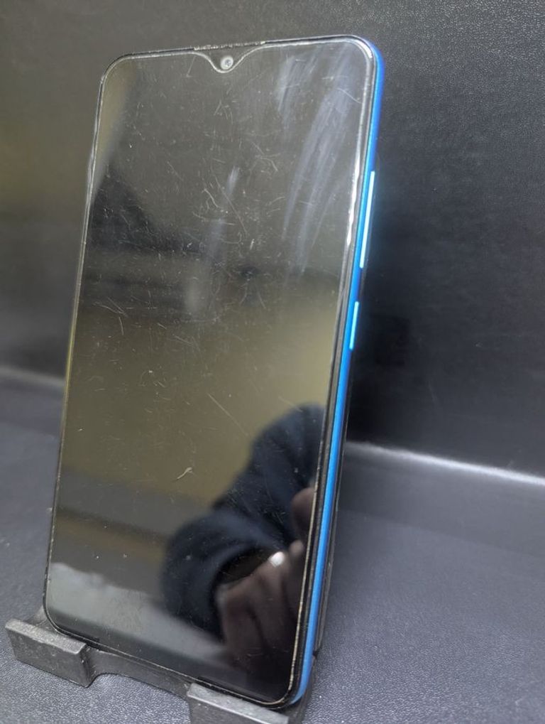 Дешево vivo Y1S 2/32GB Black з ломбарду