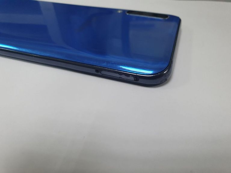 Розпродаж Samsung galaxy a50 6/128gb, продавець Техноскарб