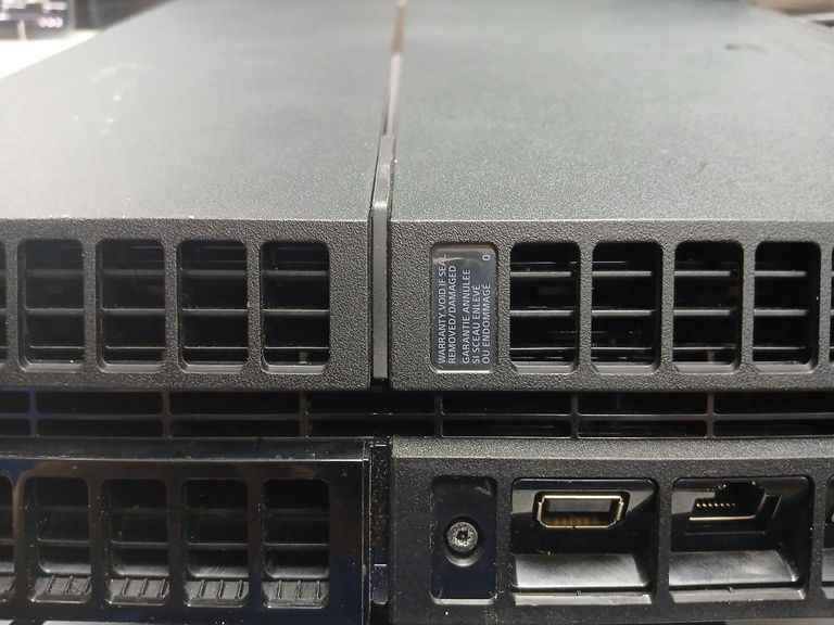 Дешиво Sony playstation 4 2tb с ломбарда