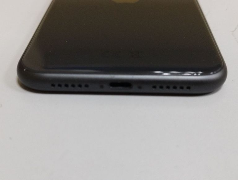 Розпродаж Apple iphone 11 64gb, продавець Техноскарб