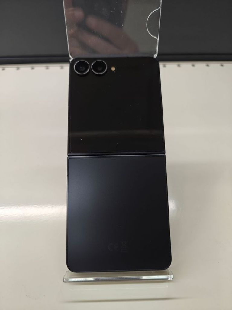 Розпродаж Samsung galaxy flip7 12/256gb, продавець Техноскарб