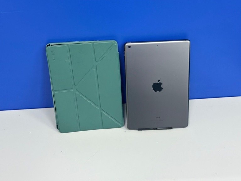 Оголошення Apple ipad 10.2 2021 wi-fi 64gb Б/У