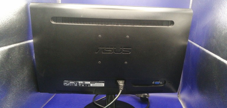 Дешево Asus vs197 з ломбарду