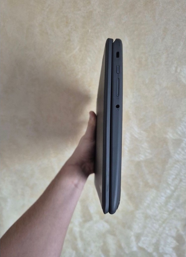 Дешево Lenovo 300e Chromebook 2nd Gen AST (82CE0007US) з ломбарду