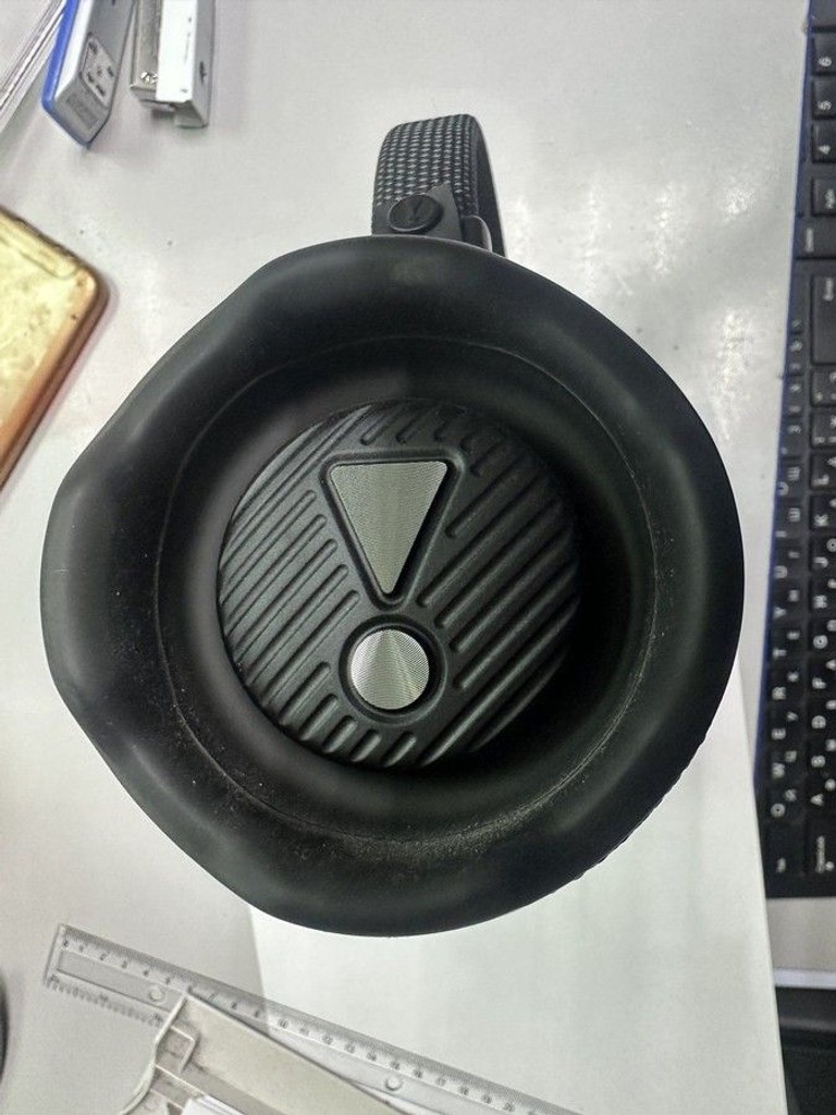 Дешиво JBL Charge 6 Black с ломбарда