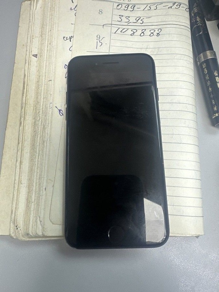 Купити Apple iphone 7 32gb Б/У