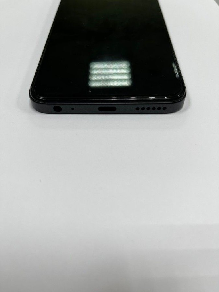 Zte Nubia V70 Design 8/256GB Gray Код:01-200958727. Изображение 6