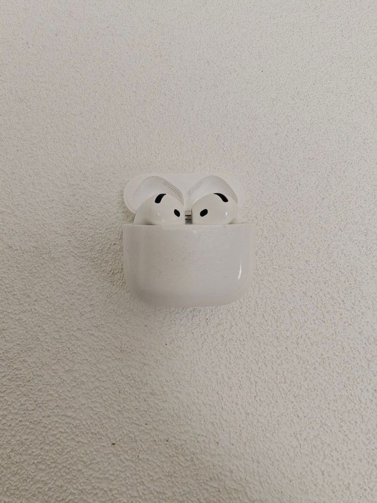 Дешиво Apple airpods 4 с ломбарда